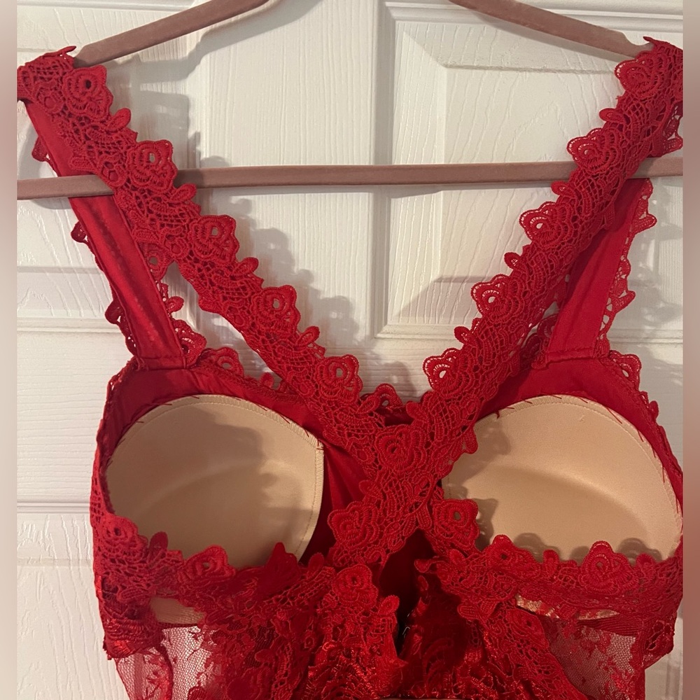 🔥 Sexy little red lace dress ❤️ - Picture 2 of 5